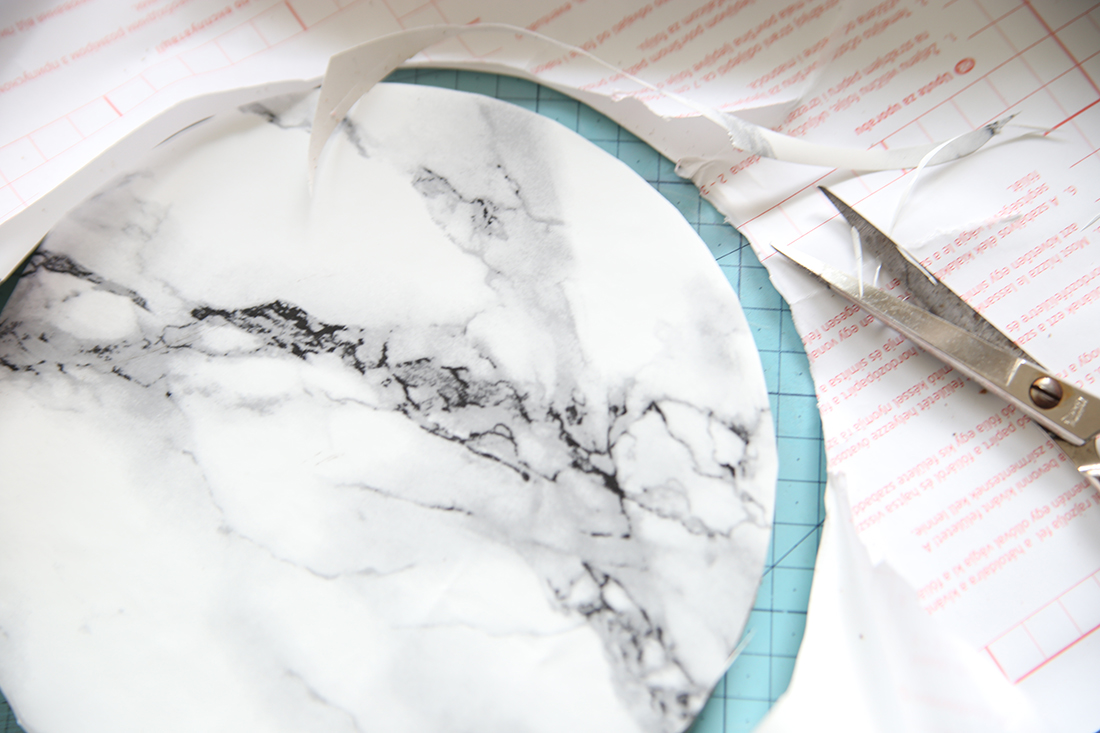 Kreative DIY-Idee zum Selbermachen: Mauspad mit Kork und Marmor-Folie, DIY-Blog
