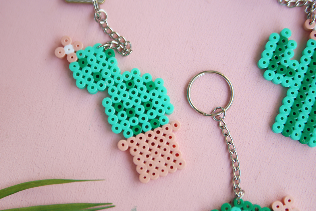DIY Geschenk: Kaktus-Schlüsselanhänger mit Hama Bügelperlen