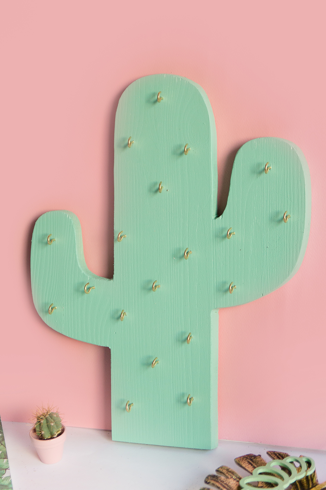 Mini Kaktus Deko aus Modelliermasse: DIY Basteln im Sommer