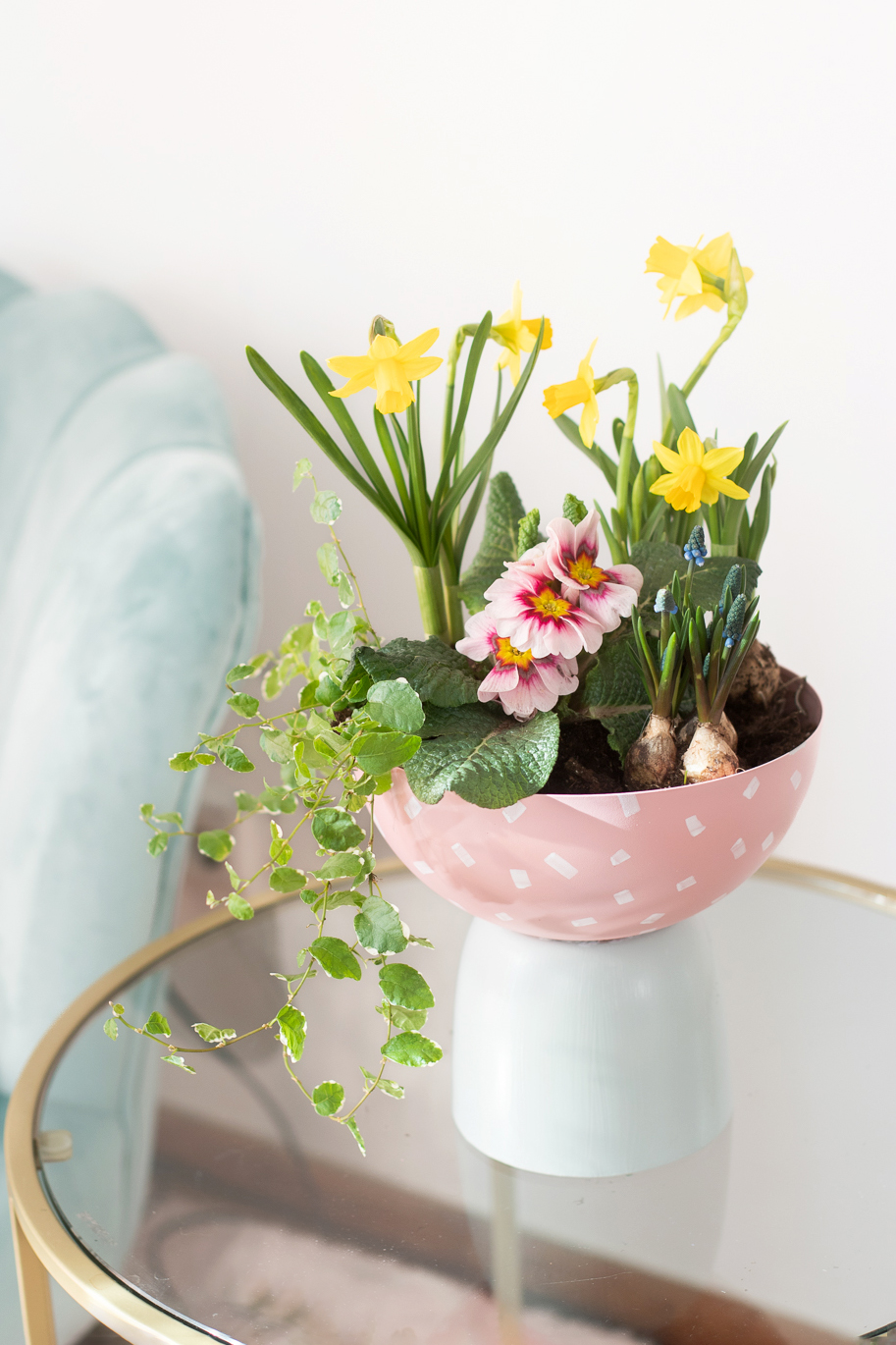 Moderne DIY: aus einer Schüssel basteln Blumen-Schale