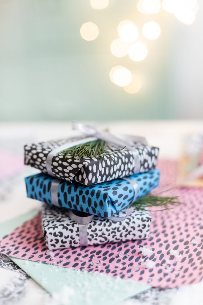 diynachten-t-rchen-23-geschenke-einpacken-mit-papier-zum-ausdrucken