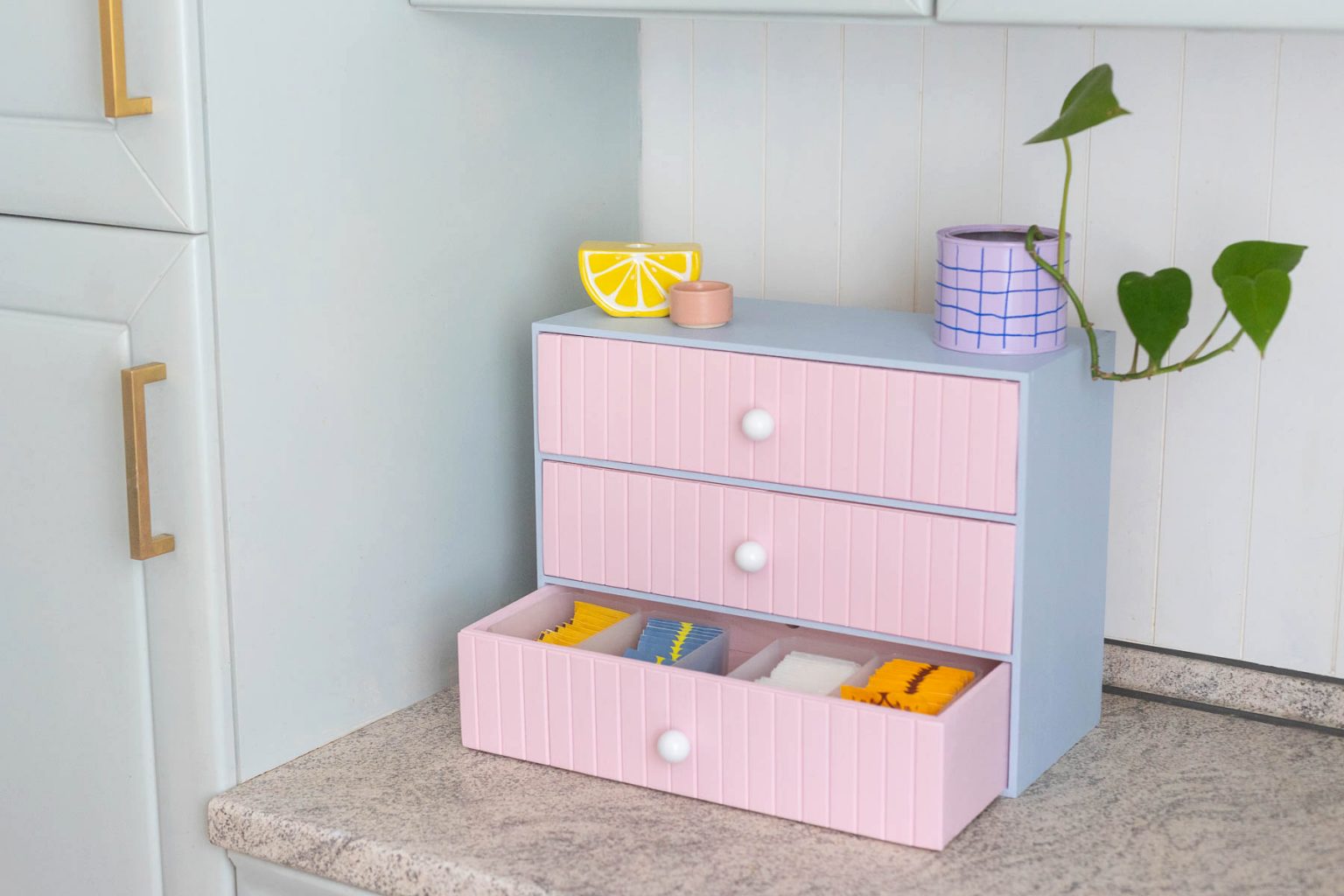 DIY Ikea Hack: Mini-Kommode aus Moppe & Rödeby